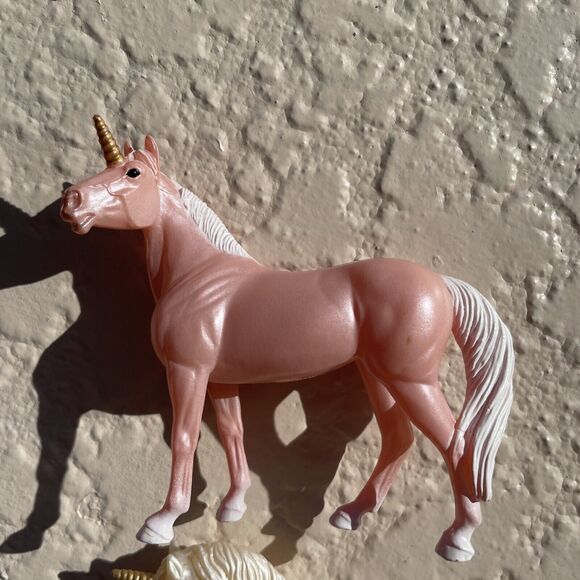 Breyer Stablemates lot of 2 Horse unicorn Pink Gold - Picture 2 of 7